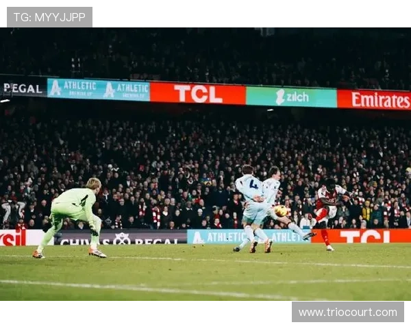 多特蒙德回顾曾效力的西班牙球员梅里诺与巴尔特拉的精彩瞬间